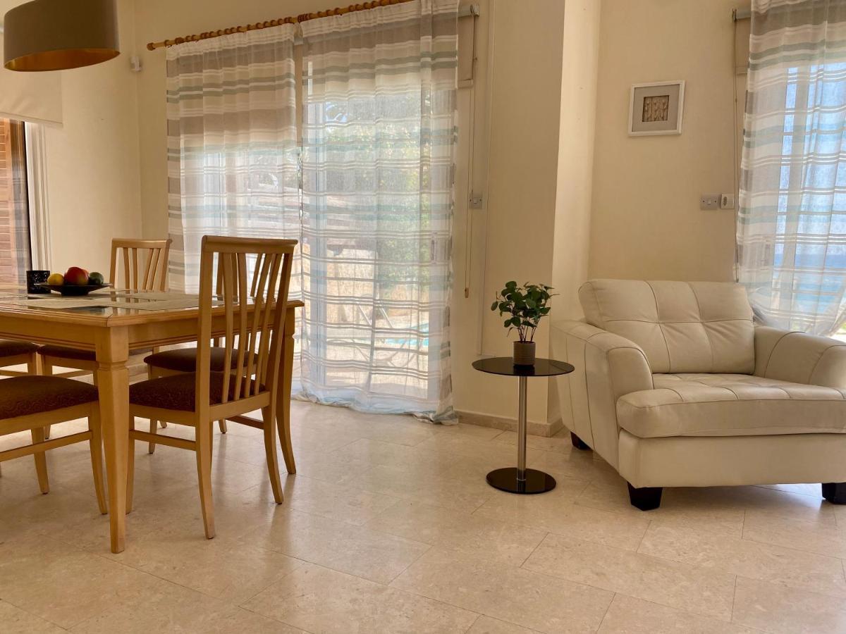 Amazing Front Line Villa In Coral Bay Pégeia Exteriör bild